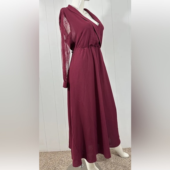 NWT Bloom Chic Women’s Burgundy Red Lace Sleeve Dress V Neck Size 14-16 - Picture 2 of 13